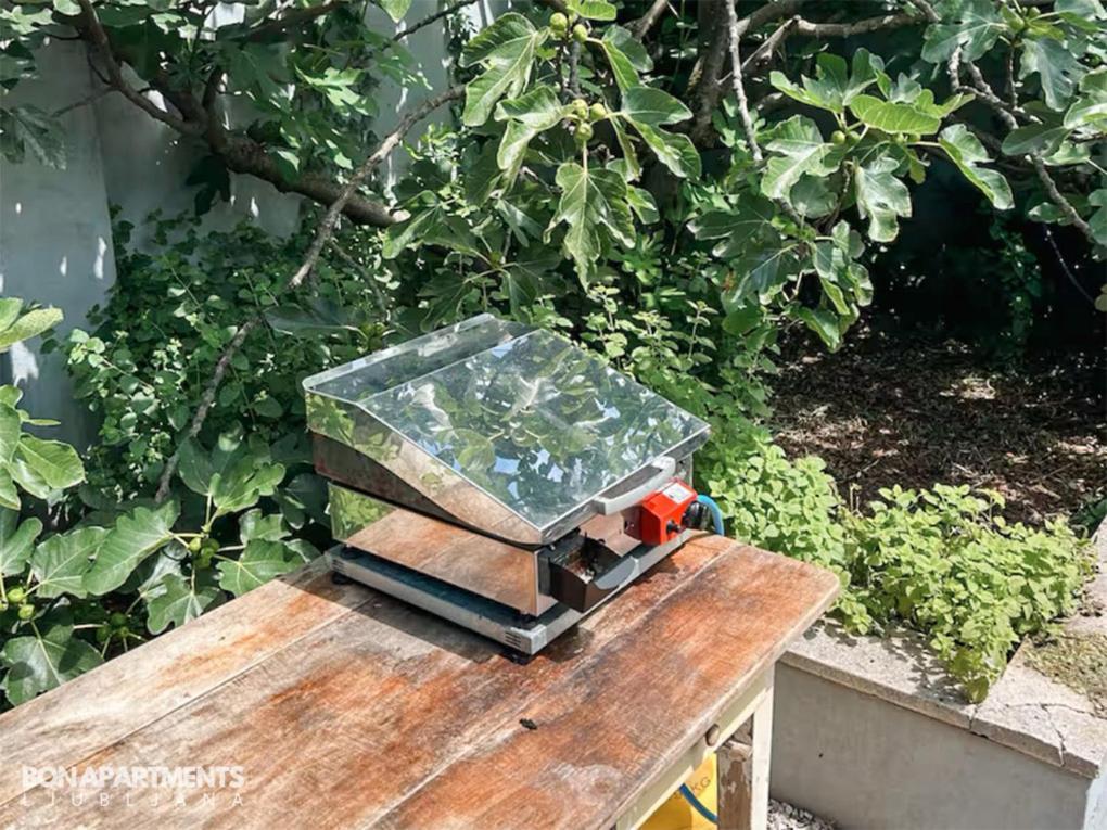 Huge Bbq Garden 2, Spacious Flat, Ac, Free Parking 2 Ljubljana Buitenkant foto